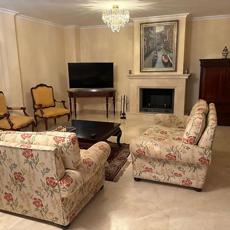 Villa De Lujo En 托雷莫利诺斯 外观 照片