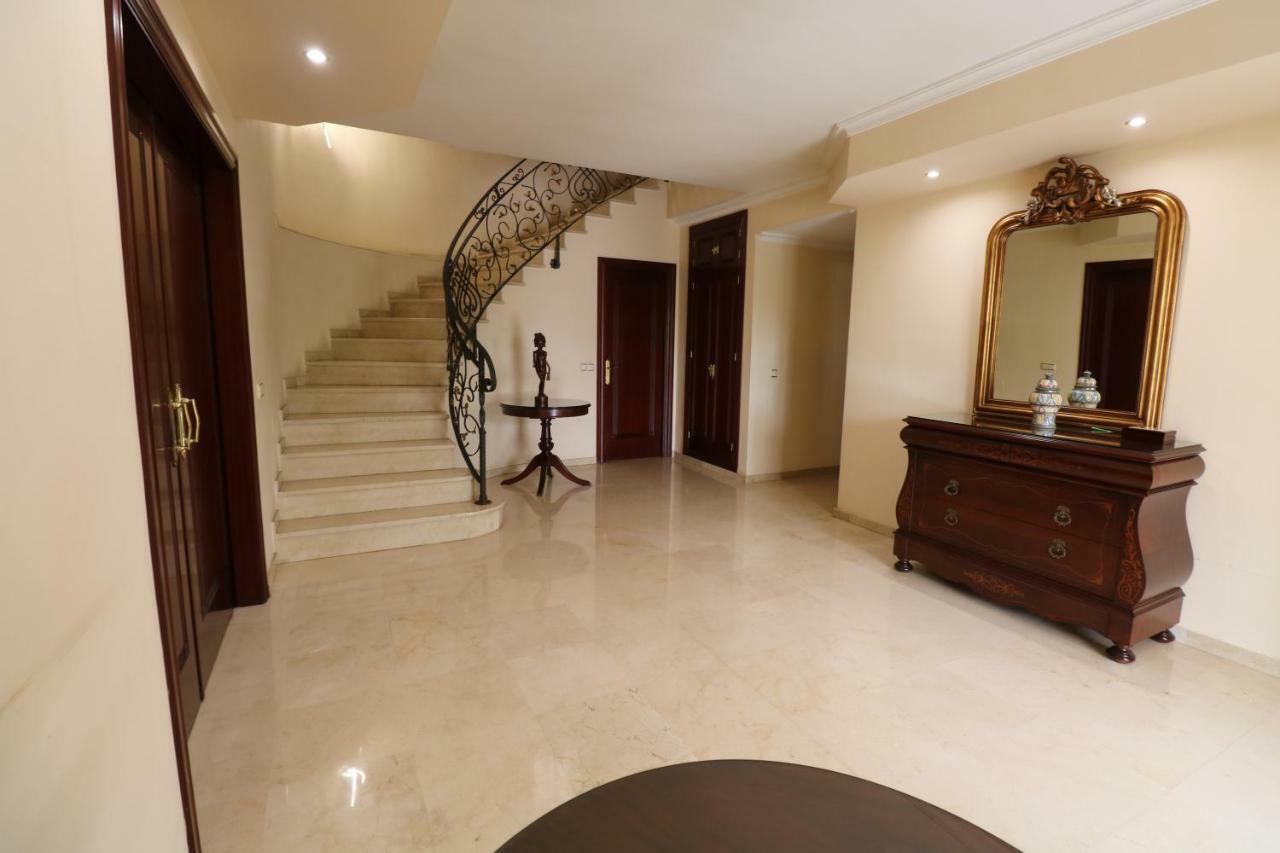 Villa De Lujo En 托雷莫利诺斯 外观 照片
